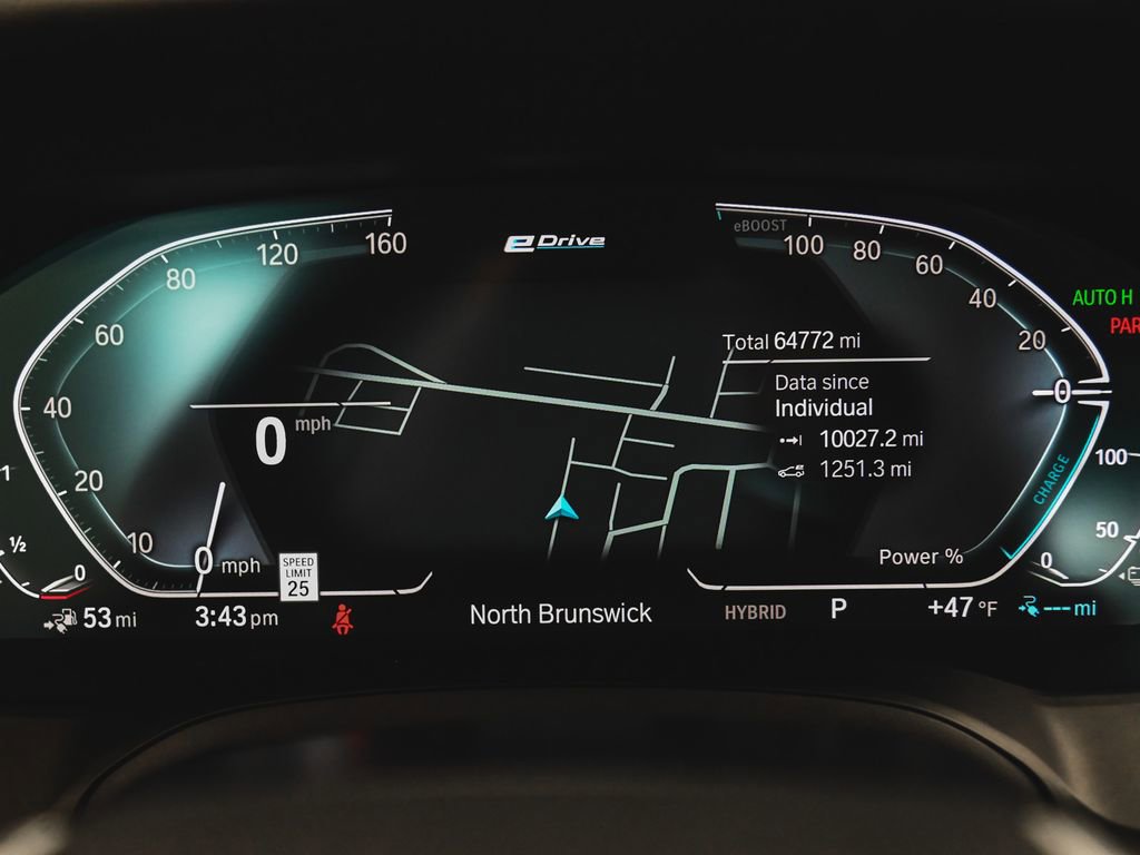 Used 2022 BMW 330e xDrive image 13