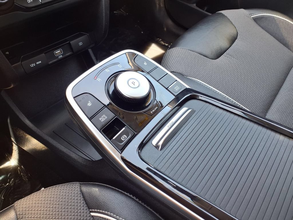 Certified 2022 Kia Niro EX FWD image 20
