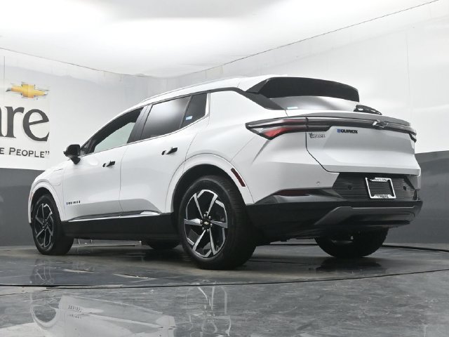 Certified 2024 Chevrolet Equinox EV LT w/ LPO, All-Weather Mat Package FWD image 5