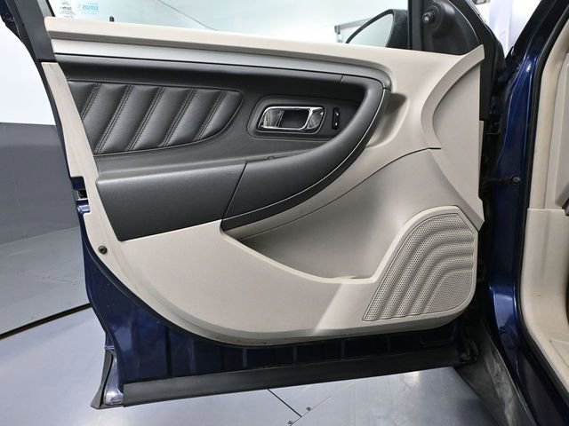 Used 2011 Ford Taurus SEL w/ 201A Rapid Spec Order Code image 17