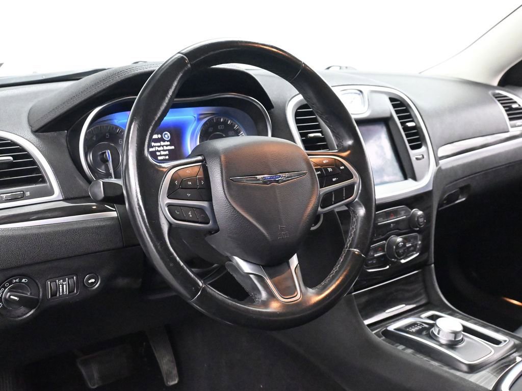 Used 2019 Chrysler 300 Touring w/ Sport Appearance Package image 23