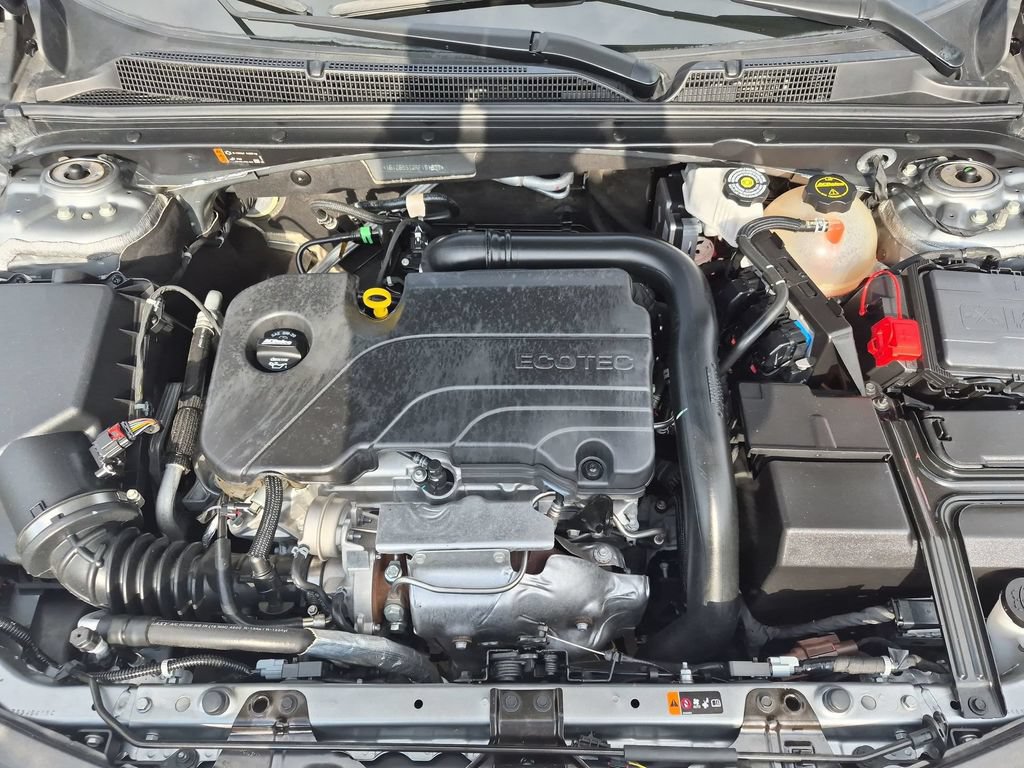 Used 2024 Chevrolet Malibu RS FWD image 24