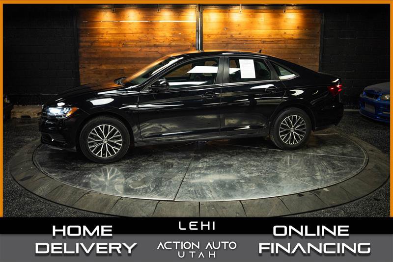 Used 2021 Volkswagen Jetta SE w/ SE Cold Weather Package FWD image 1