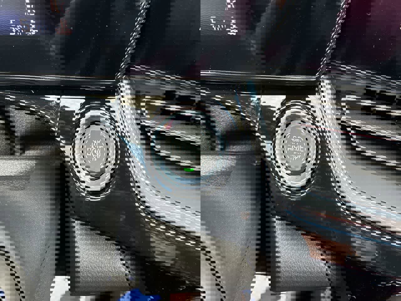 New 2026 Chevrolet Trax RS w/ Sunroof Package image 16