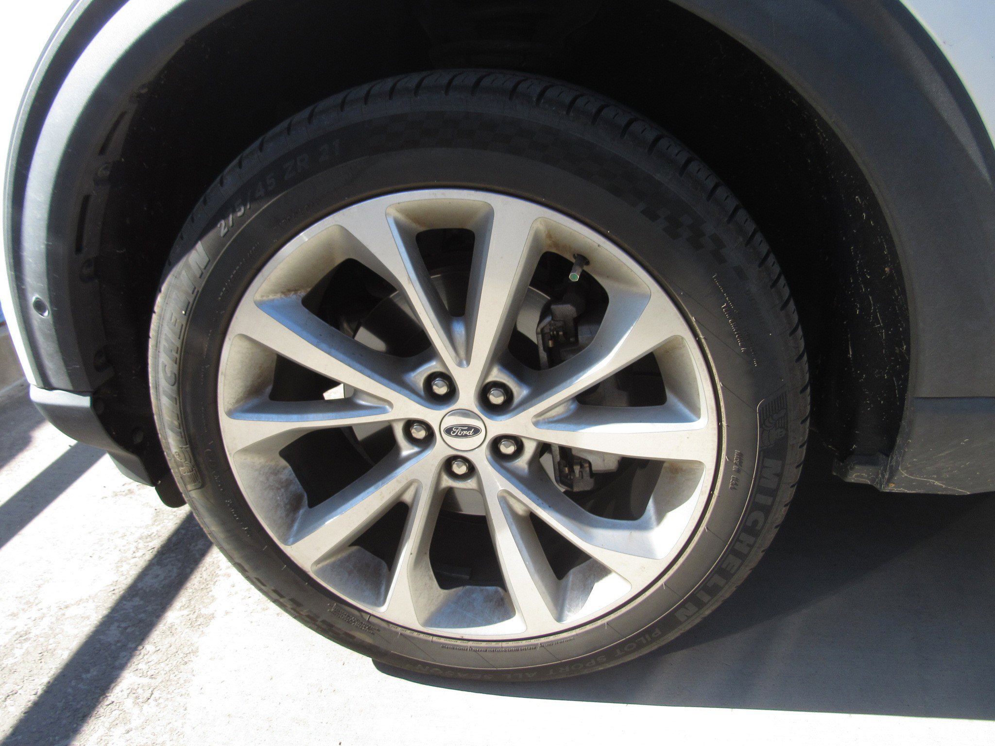 Used 2021 Ford Explorer Platinum w/ Equipment Group 601A image 5