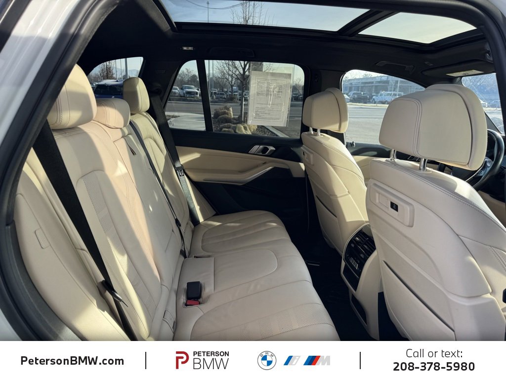 Used 2022 BMW X5 xDrive40i w/ Luxury Seating Package image 21
