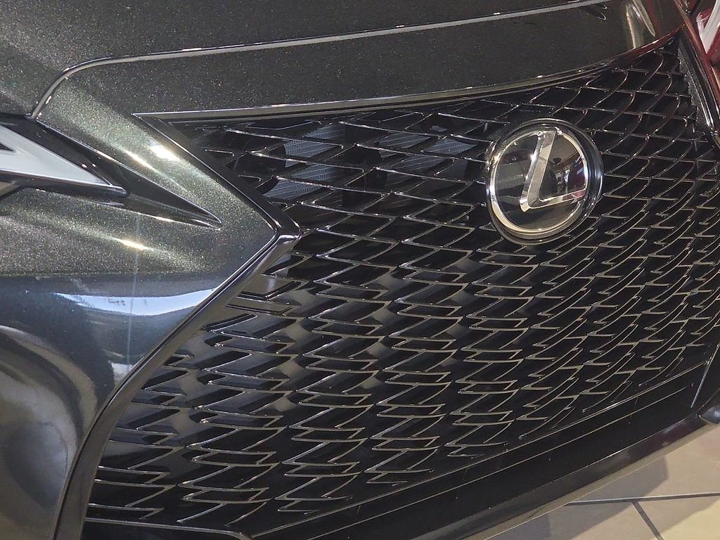 Used 2025 Lexus IS 300 F Sport AWD/4WD image 7