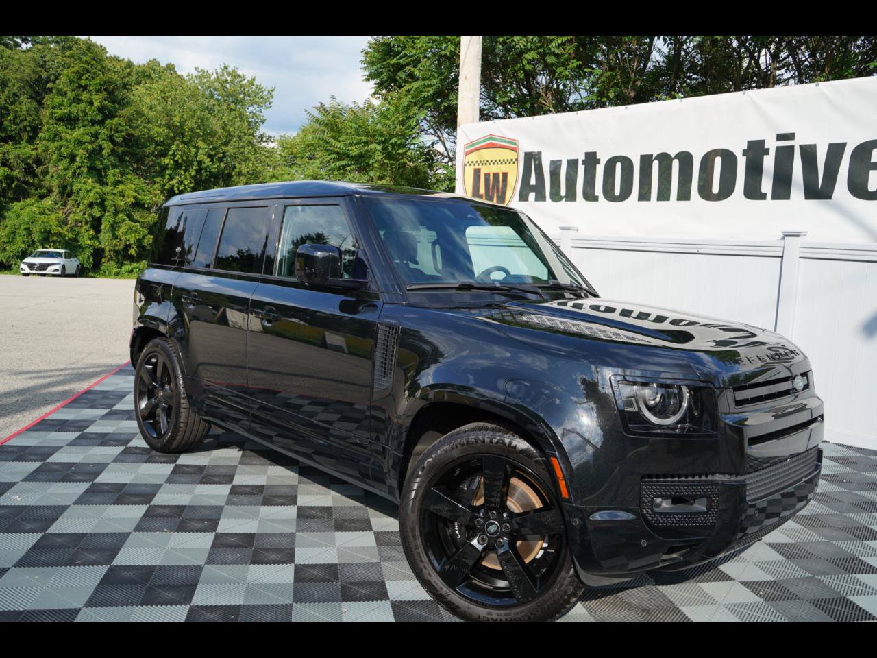 Used 2023 Land Rover Defender 110 V8