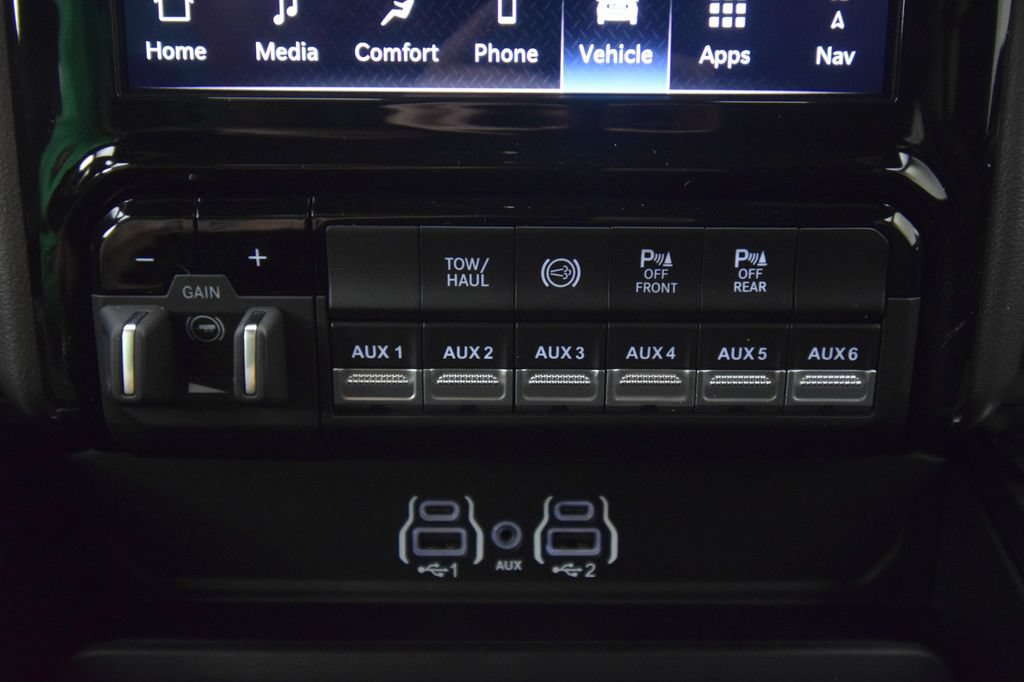 New 2026 RAM 2500 Big Horn AWD/4WD image 22
