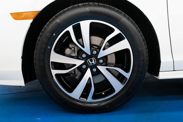 Certified 2019 Honda Odyssey Elite image 2