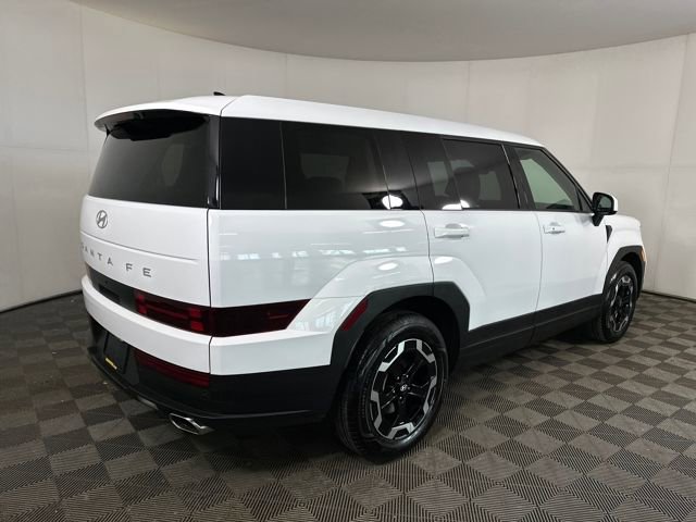 Used 2024 Hyundai Santa Fe SE image 3