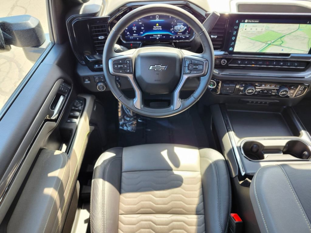 Used 2025 Chevrolet Silverado 2500 ZR2 w/ ZR2 Bison Edition AWD/4WD image 11