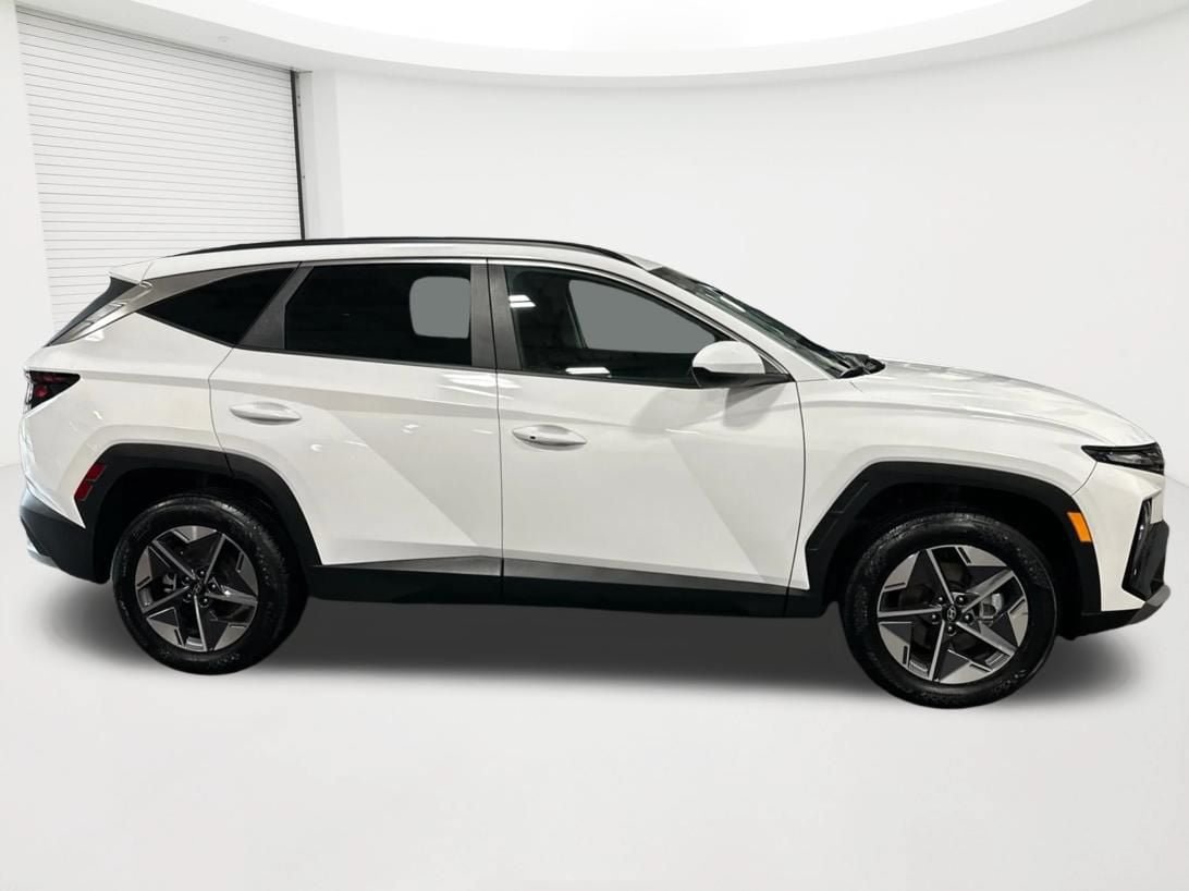 Used 2026 Hyundai Tucson SEL Plus AWD/4WD image 4