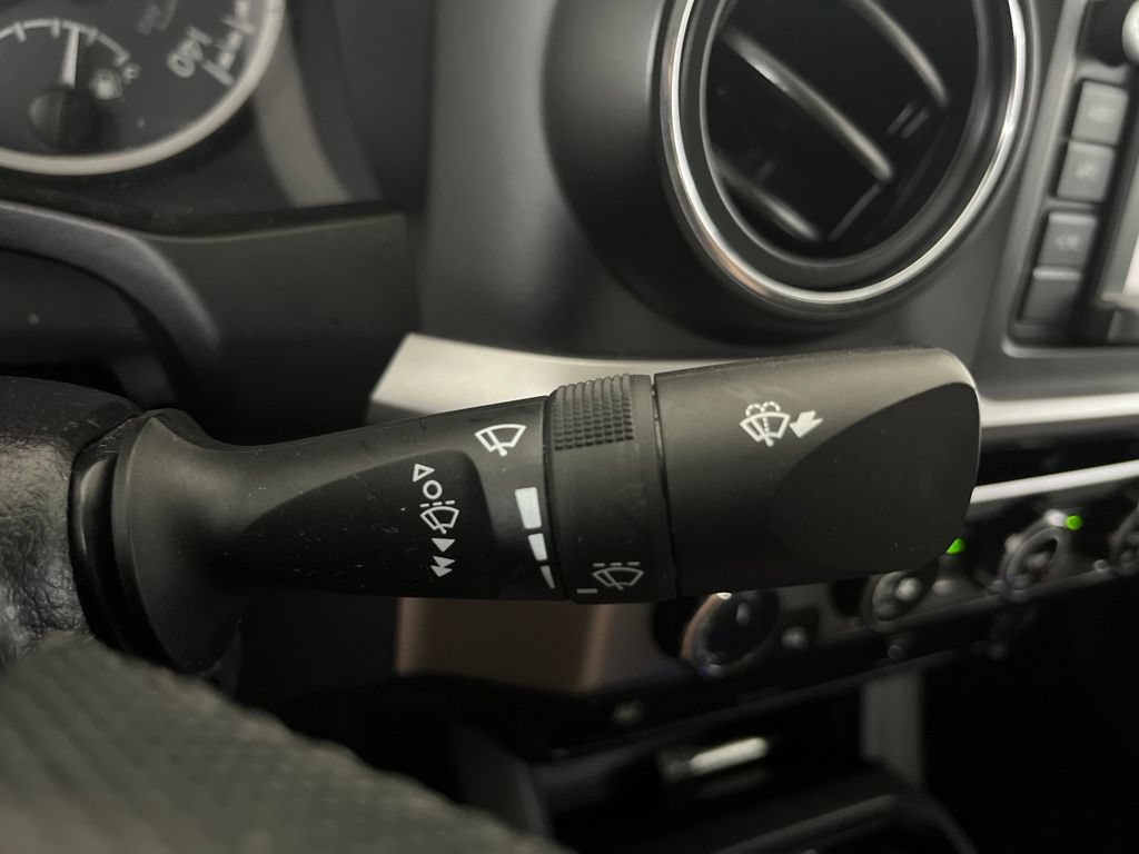 Used 2016 Toyota Tacoma SR5 AWD/4WD image 66
