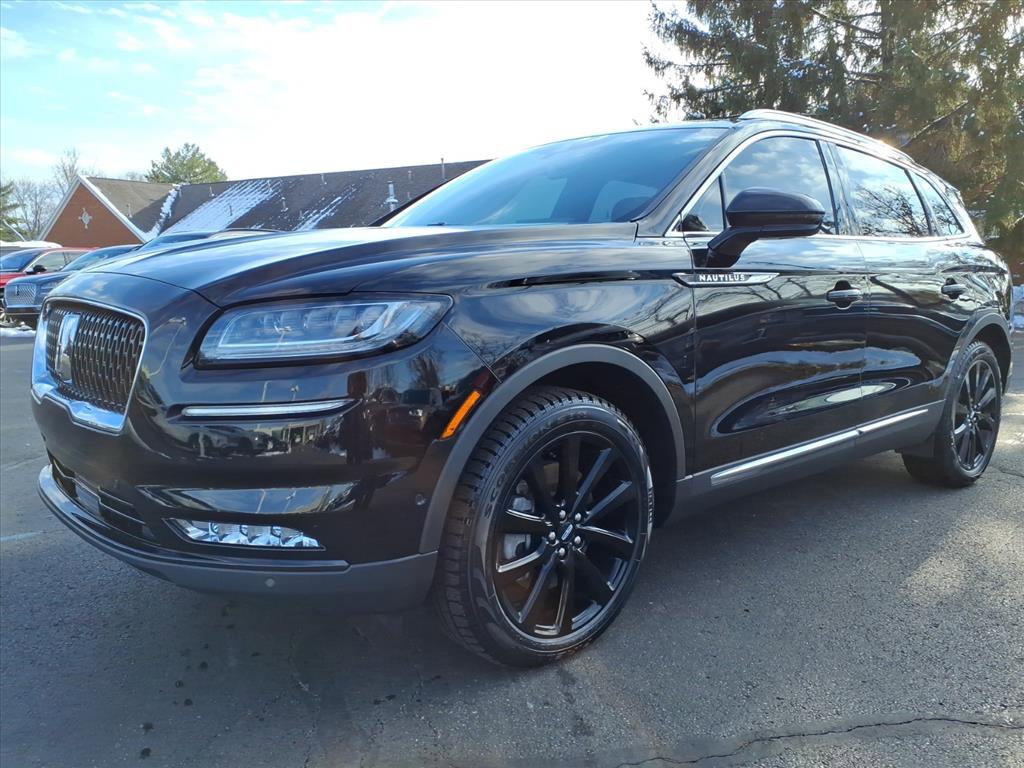 Certified 2023 Lincoln Nautilus Reserve w/ Equipment Group 202A image 3