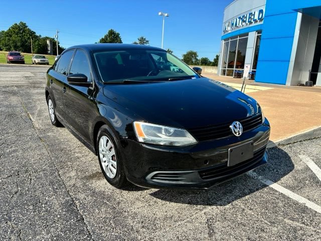 Used 2013 Volkswagen Jetta Sedan FWD image 2