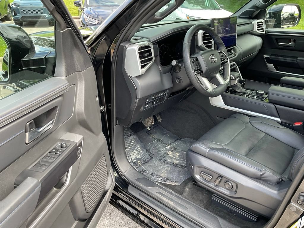 Used 2025 Toyota Tundra Platinum AWD/4WD image 9