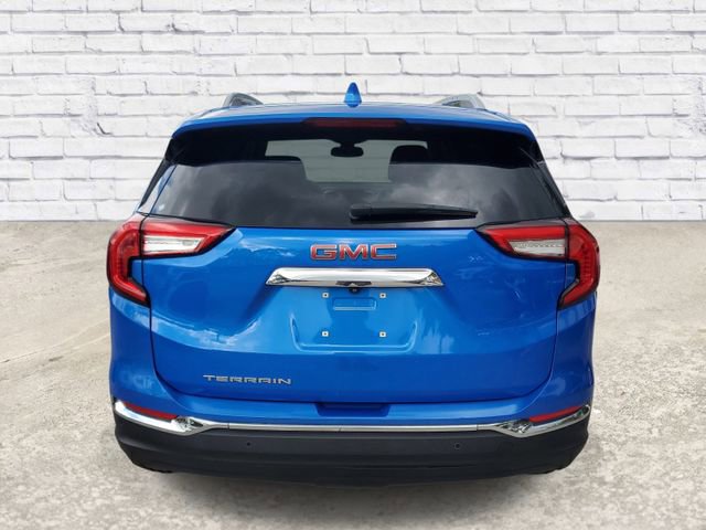 Certified 2024 GMC Terrain SLT w/ Tech Package FWD image 3