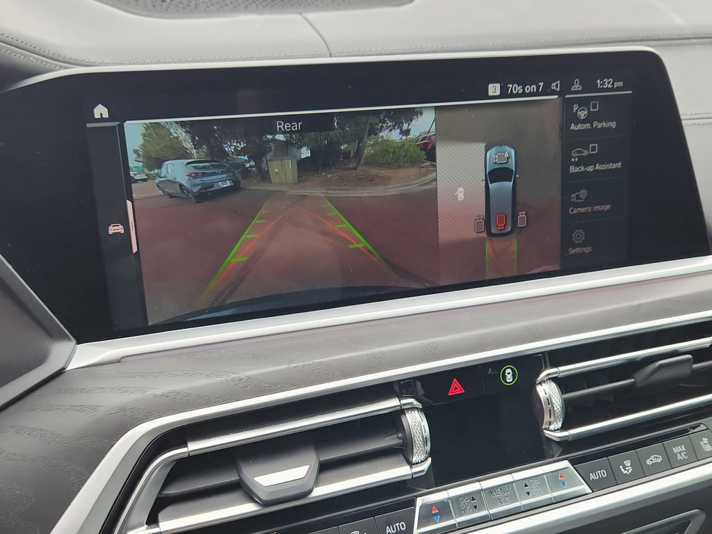 Used 2022 BMW X7 M50i w/ Executive Package AWD/4WD image 9