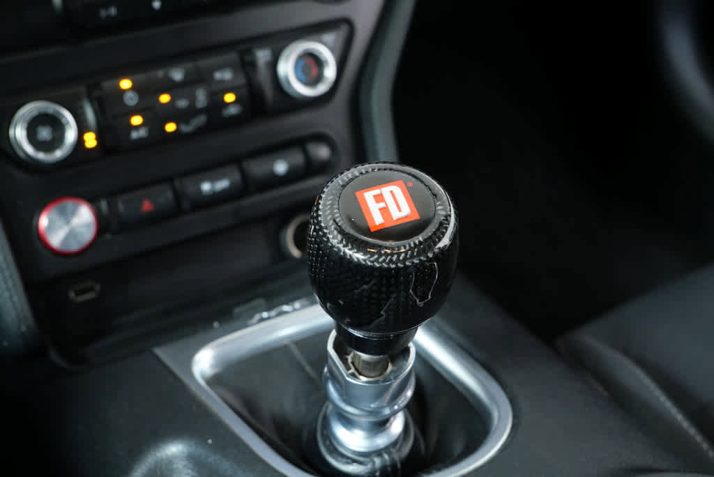 Used 2019 Ford Mustang Coupe image 13