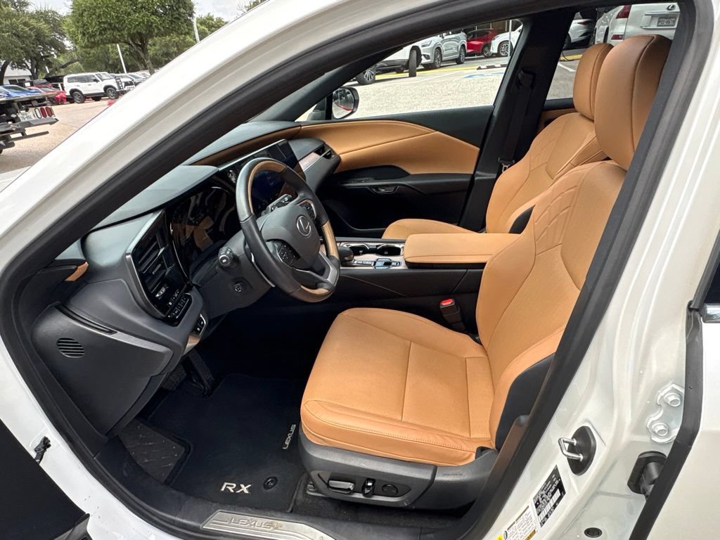 Certified 2025 Lexus RX 350 Premium w/ Accessory Package (Z1) FWD image 17