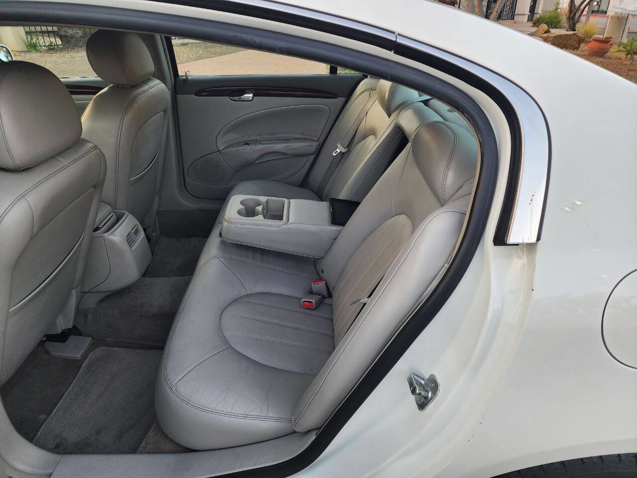 Used 2007 Buick Lucerne CXL w/ Luxury Package FWD image 24
