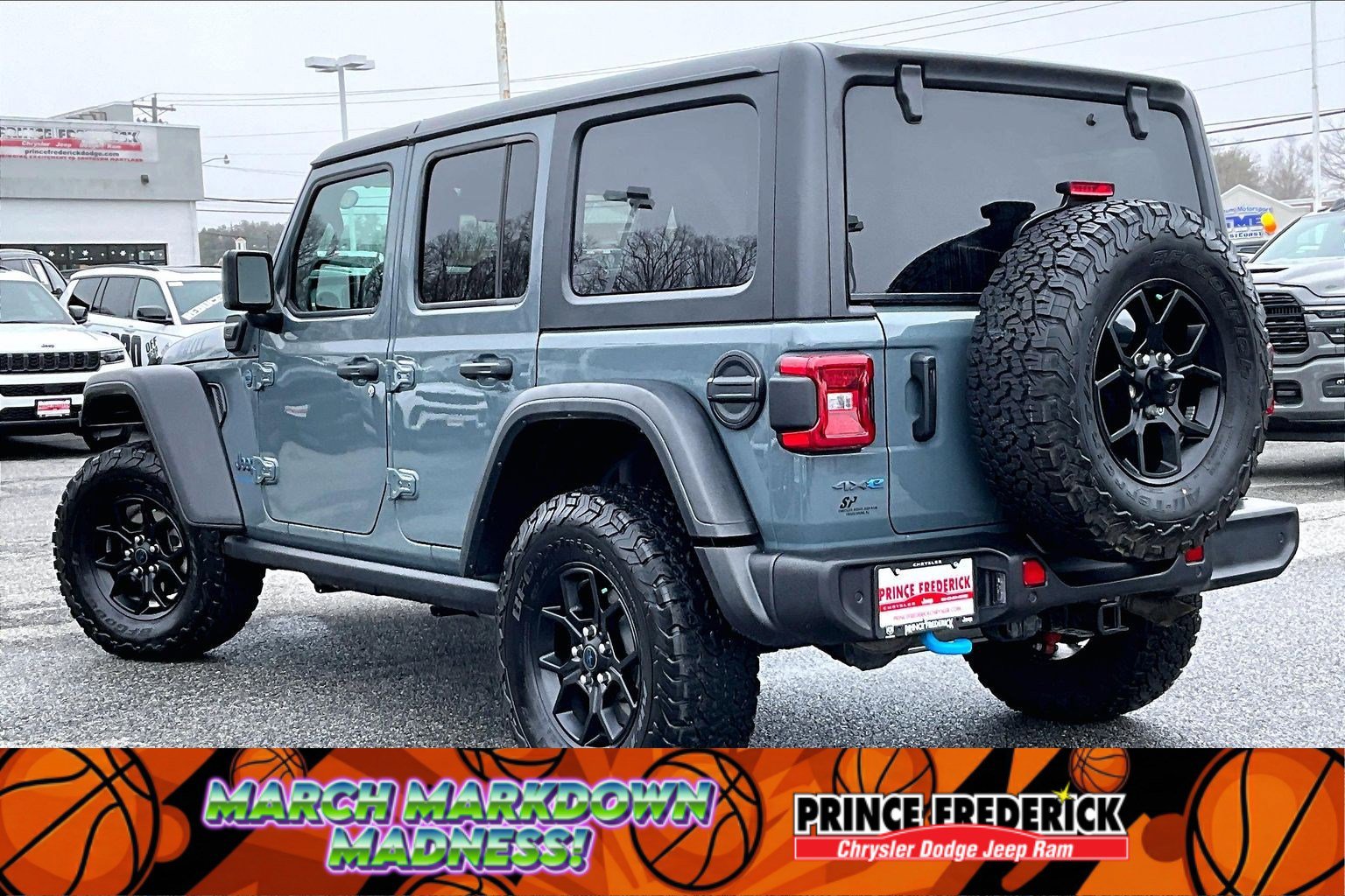 Used 2024 Jeep Wrangler Willys image 9