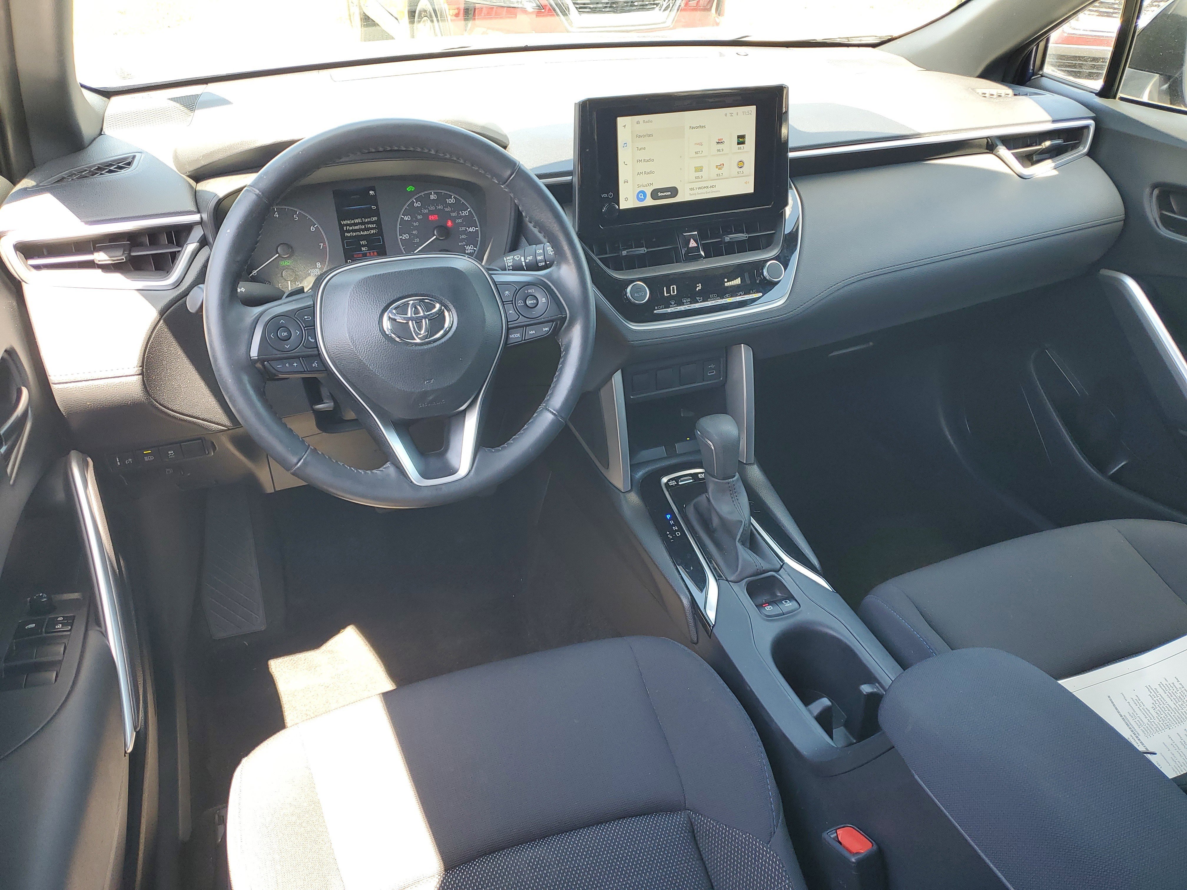 Used 2024 Toyota Corolla Cross AWD Hybrid w/ Moonroof Package image 15