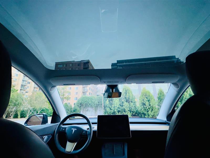 Used 2021 Tesla Model Y Long Range image 26