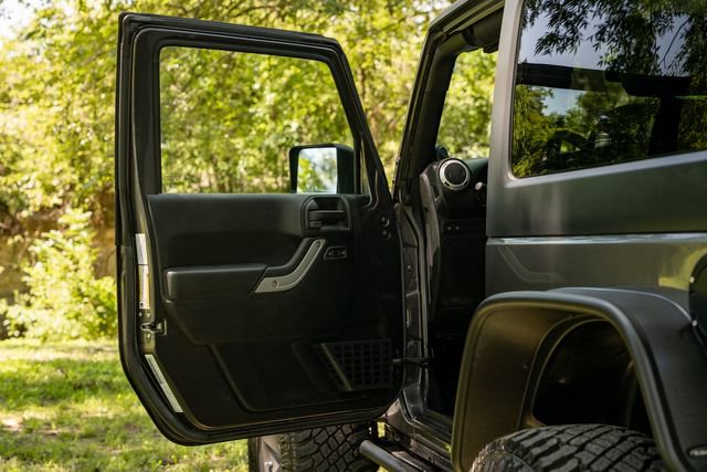 Used 2014 Jeep Wrangler Rubicon w/ Dual Top Group image 28