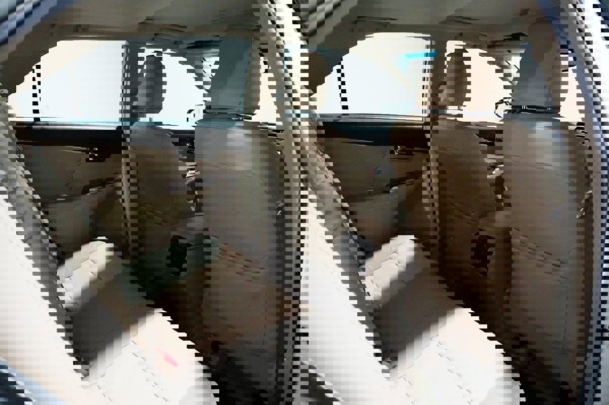 Used 2012 Toyota Camry XLE image 10