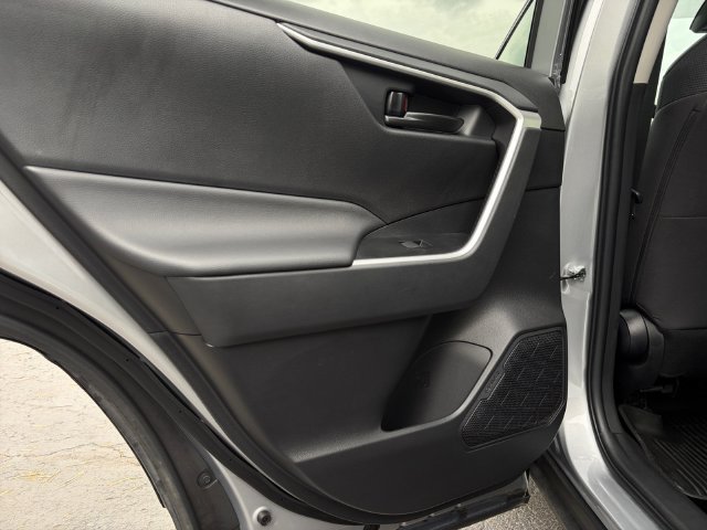 Used 2024 Toyota RAV4 LE AWD/4WD image 35