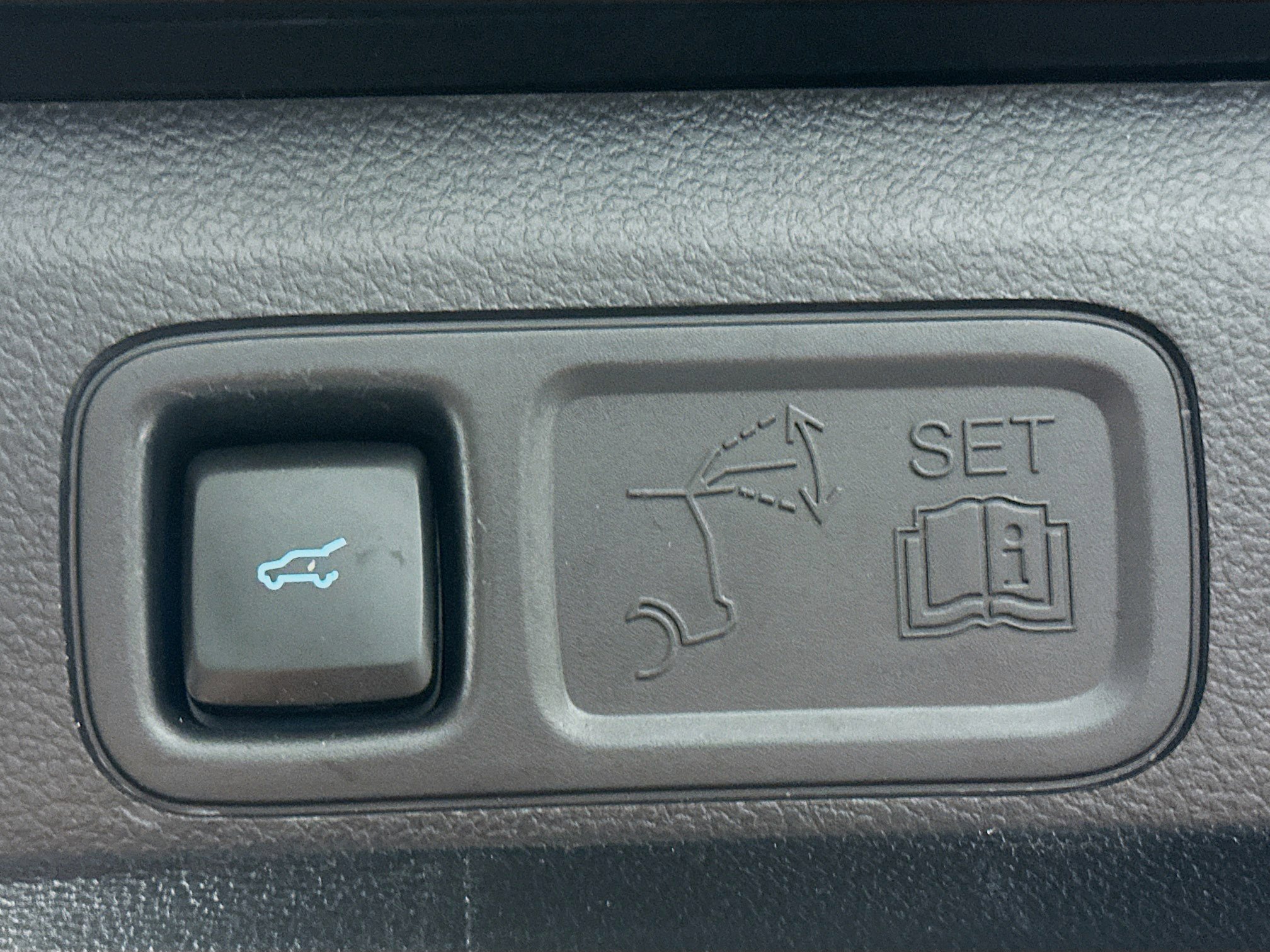 Used 2024 Ford Expedition Max XLT image 31