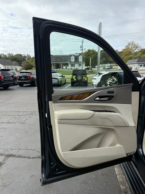 Used 2021 Cadillac Escalade Sport Platinum w/ Heavy-Duty Trailer Package image 57