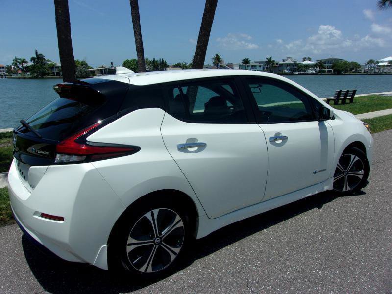 Used 2018 Nissan Leaf SL w/ SL Technology Package FWD image 14