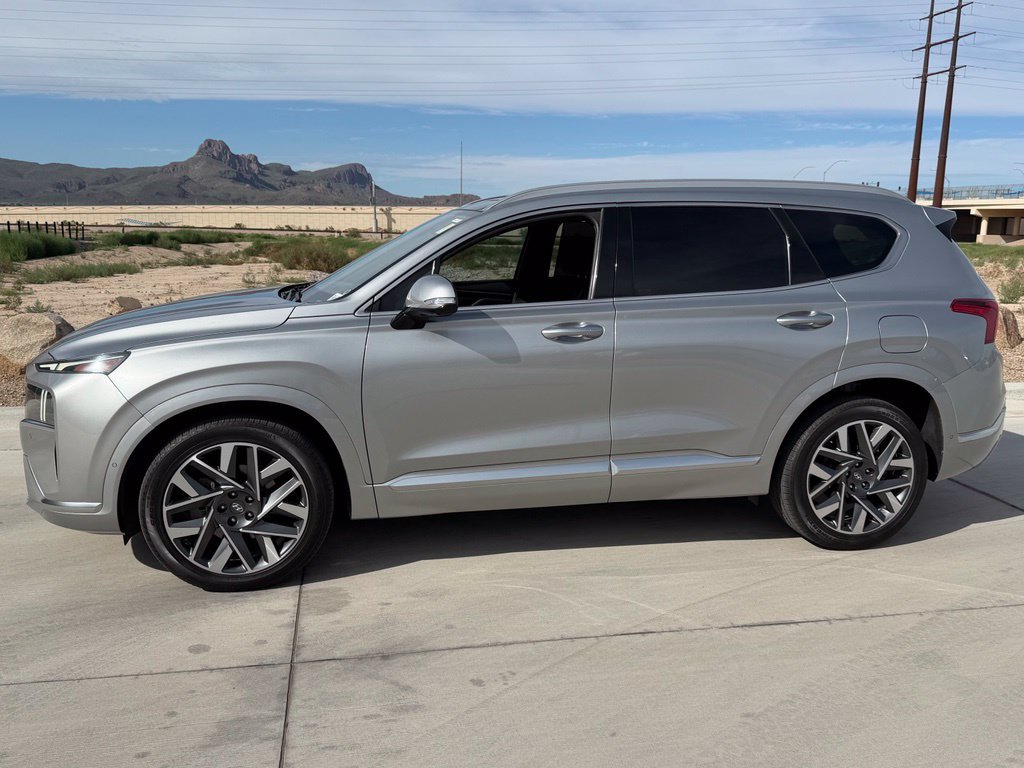 Used 2022 Hyundai Santa Fe Calligraphy w/ Cargo Package FWD image 3