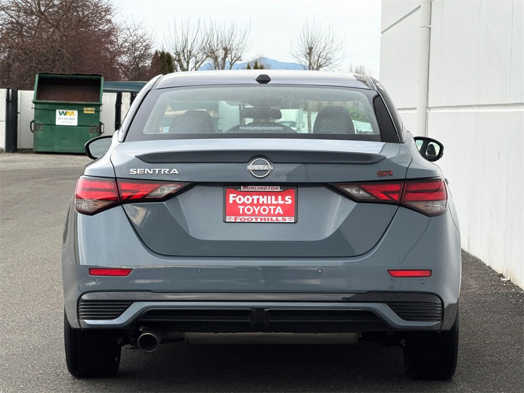 Used 2025 Nissan Sentra SR w/ SR Premium Package image 6