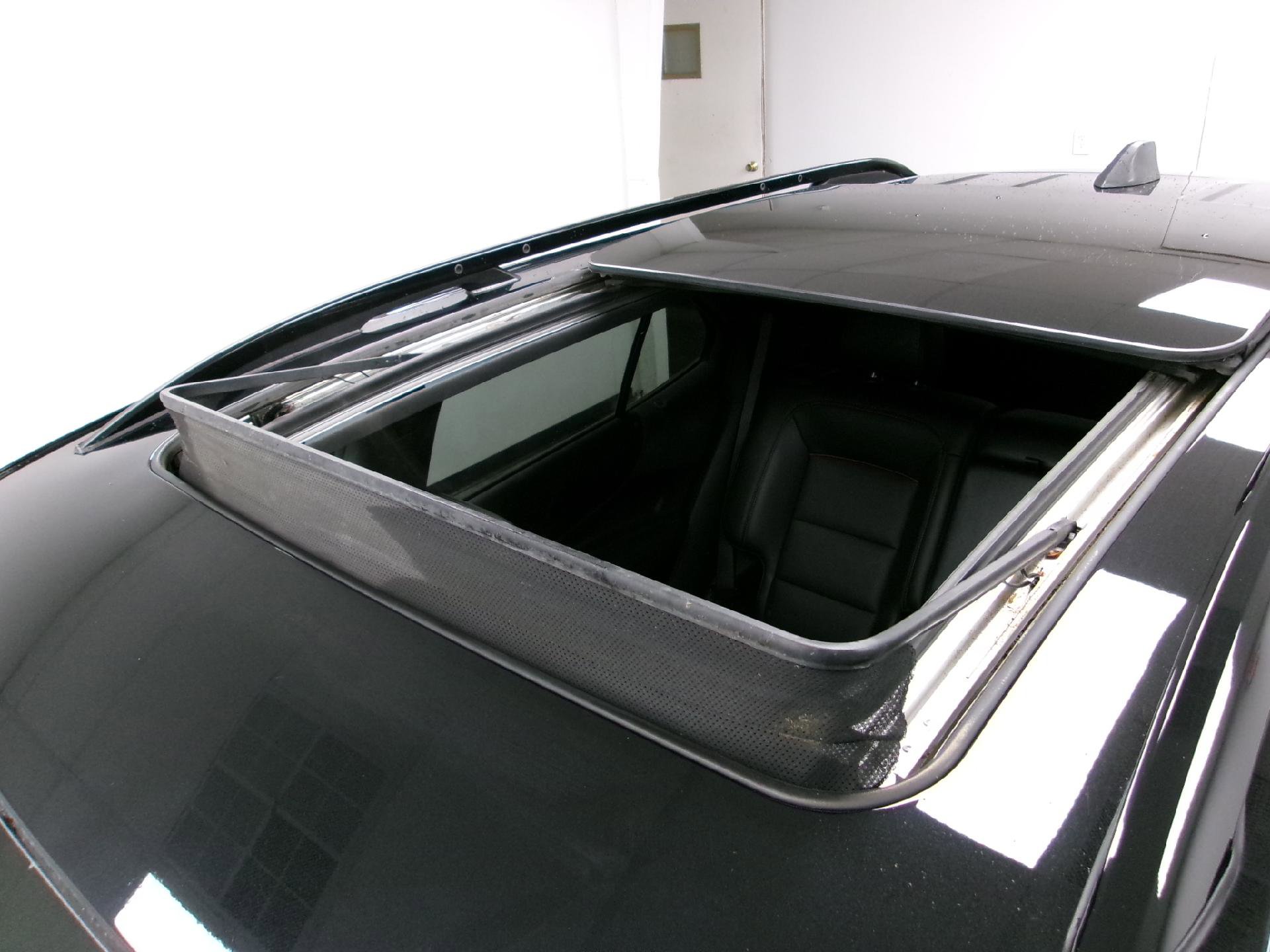 Certified 2022 Chevrolet Equinox RS w/ RS Leather Package image 4