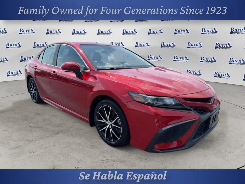Used 2024 Toyota Camry SE AWD/4WD image 1