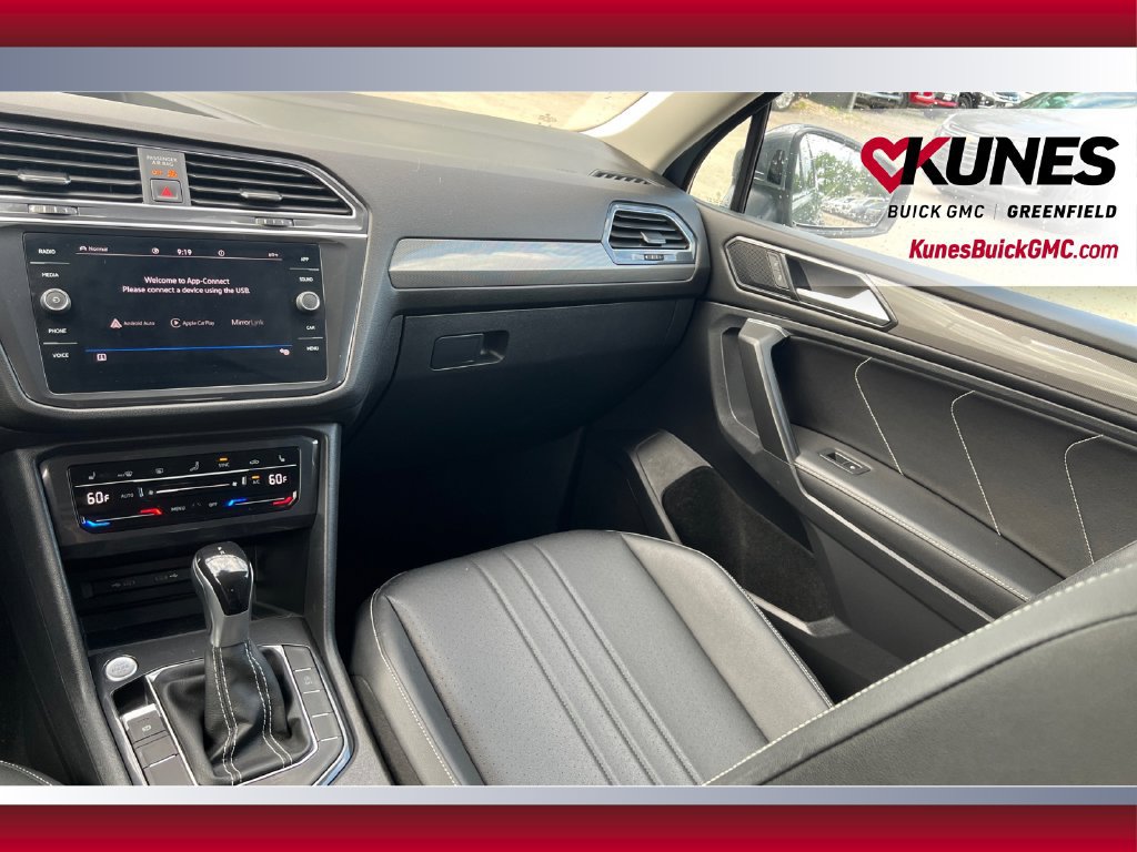 Used 2023 Volkswagen Tiguan SE AWD/4WD image 41