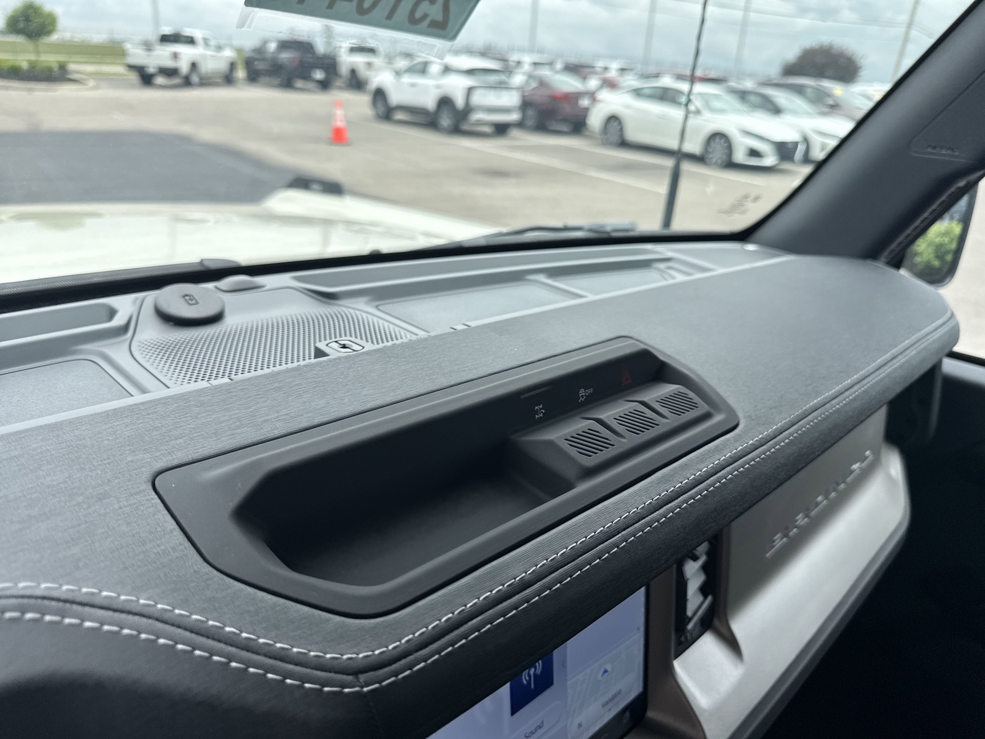 New 2025 Ford Bronco Outer Banks image 33