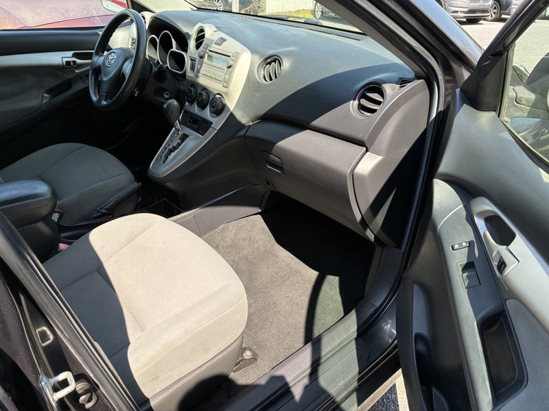 Used 2009 Toyota Matrix image 16