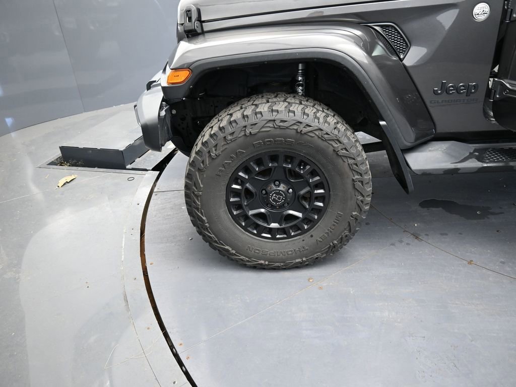 Used 2021 Jeep Gladiator Sport AWD/4WD image 17