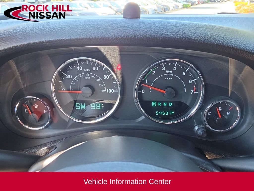 Used 2015 Jeep Wrangler Unlimited Rubicon w/ Connectivity Group AWD/4WD image 18