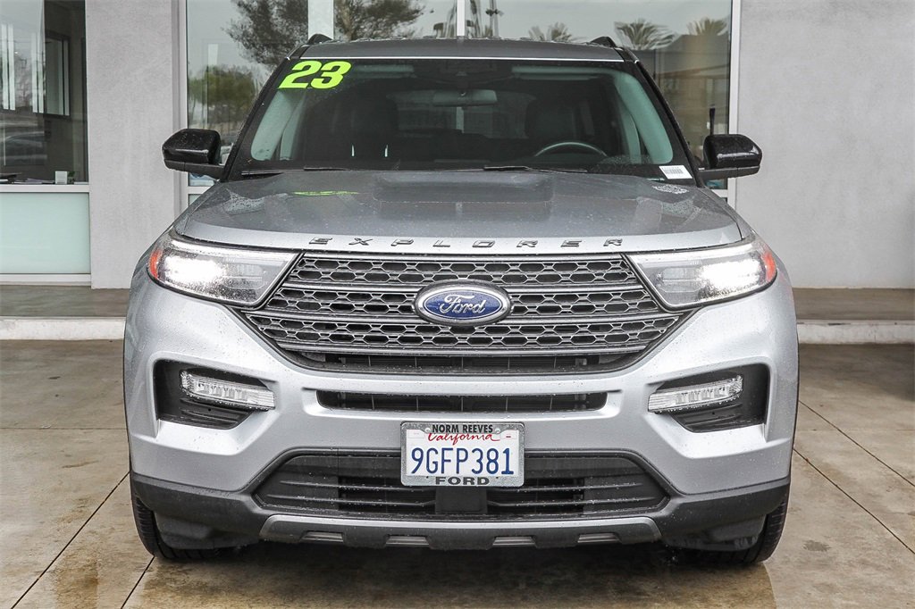 Used 2023 Ford Explorer XLT w/ Equipment Group 202A image 2