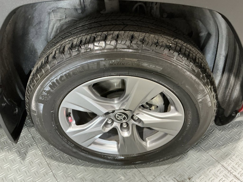 Used 2024 Toyota RAV4 XLE image 38