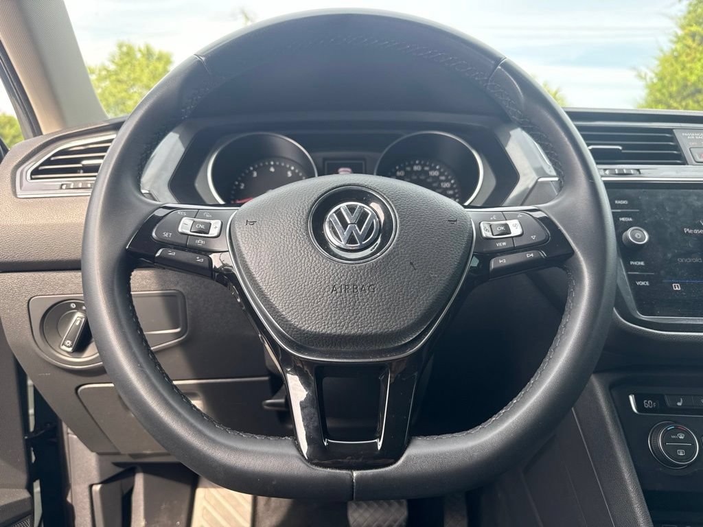 Used 2020 Volkswagen Tiguan SE FWD image 7