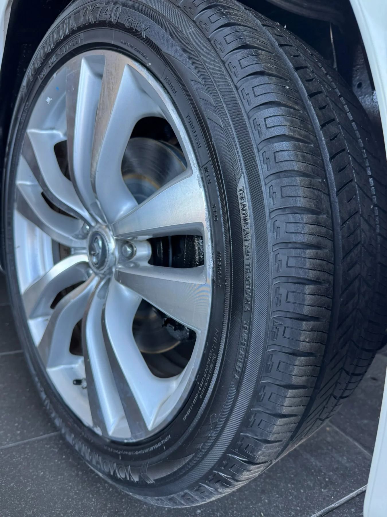 Used 2008 INFINITI M35 M35x Sedan 4D w/ Technology Pkg image 38