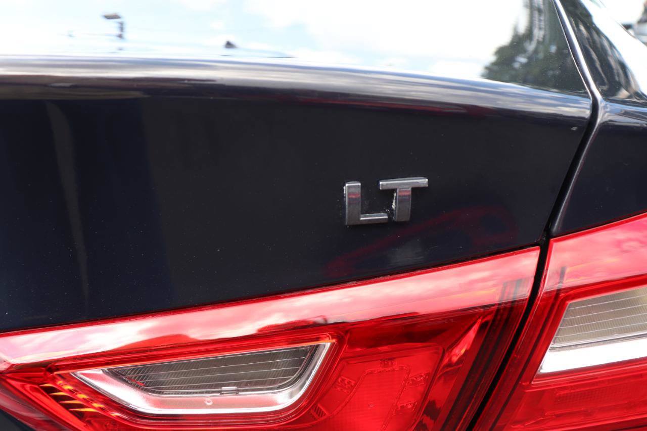 Used 2025 Chevrolet Malibu LT FWD image 49