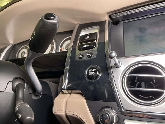Used 2014 Rolls-Royce Wraith image 36